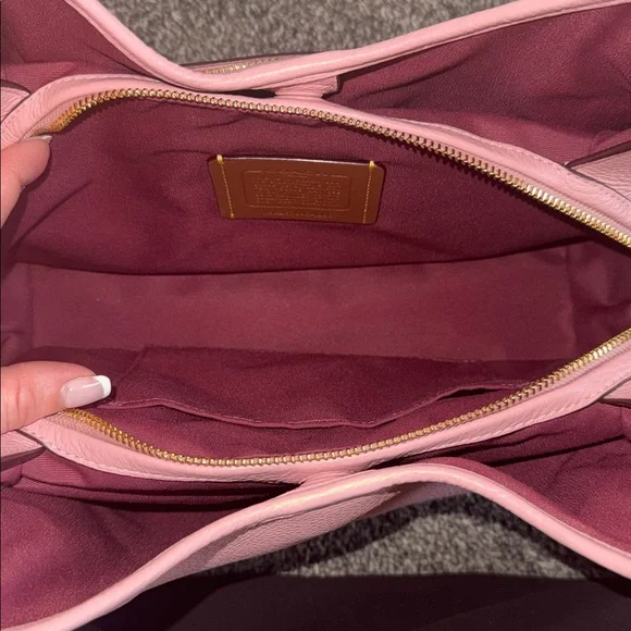 Original Powder Pink Coach Erin bag. - Picture 7 of 8
